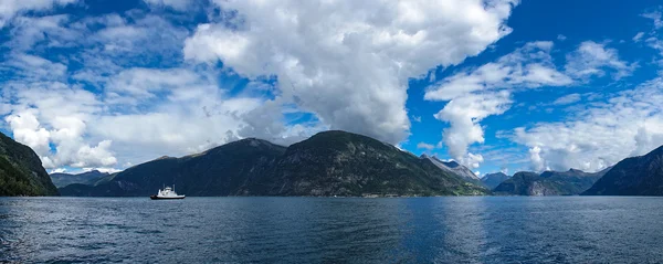 Norveç'te Storfjord görünümüne — Stok fotoğraf