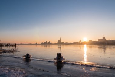 Nehri Warnow Rostock için göster