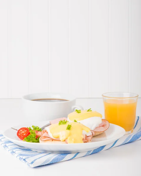 Eggs Benedict Breakfast Portrait — Stock Photo, Image