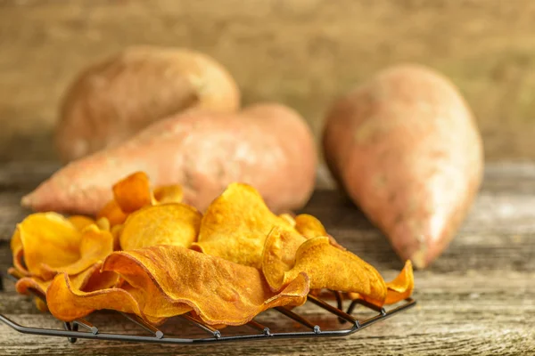 Zoete aardappel chips — Stockfoto