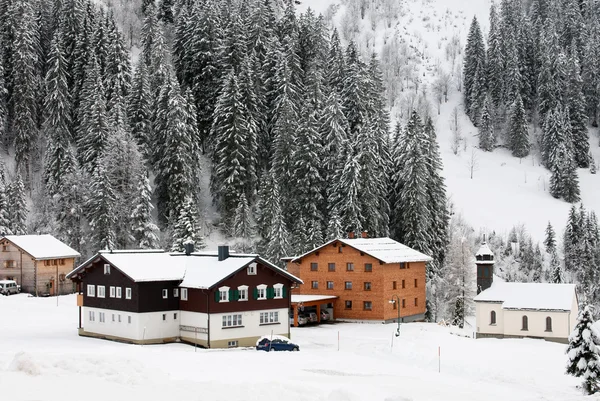 Alpejskiej wioski, Austria — Zdjęcie stockowe