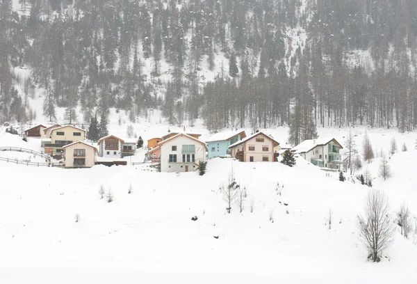 Houses, after a snowstorm, in Northern Italy — Stock Photo, Image