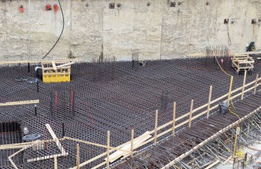 Büyük bir yeraltı kazısı.