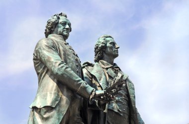 Statue of goethe and schiller clipart