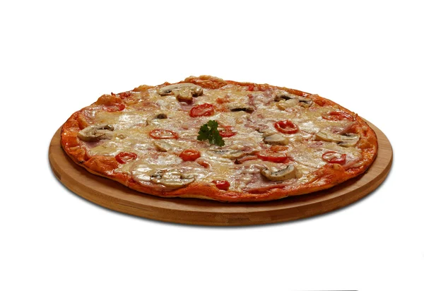 Pizza siciliana med skinka, tomater, champinjoner och mozzarella. På Royaltyfria Stockfoton