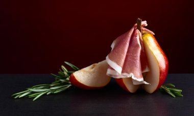  Armut ve biberiye ile İspanyol jamon