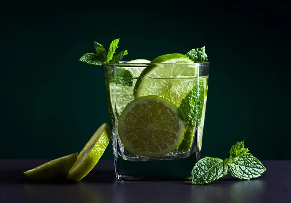 cocktail with lime and peppermint