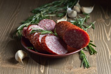  Salam biberiye ve sarımsak ile