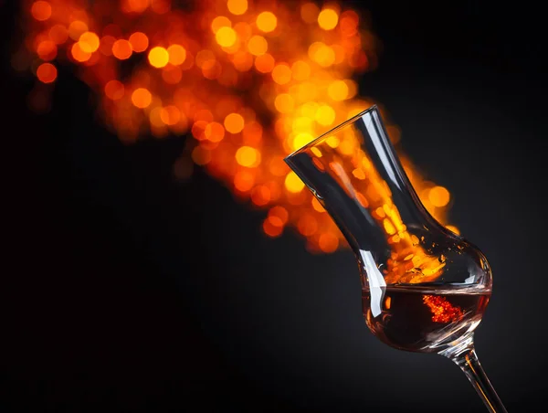 Snifter Brandy Con Spazio Testo Fondo Nero — Foto Stock