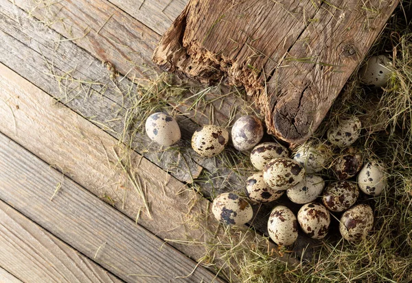 Quail Eggs Old Wooden Background Hay Top View — Stock Photo, Image