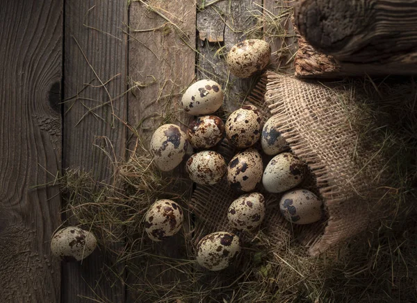 Quail Eggs Old Wooden Background Hay Top View — Stock Photo, Image