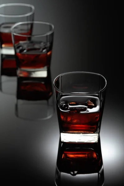 Whisky Rocks Stark Alkoholhaltig Dryck Med Naturlig Ett Fryst Glas — Stockfoto