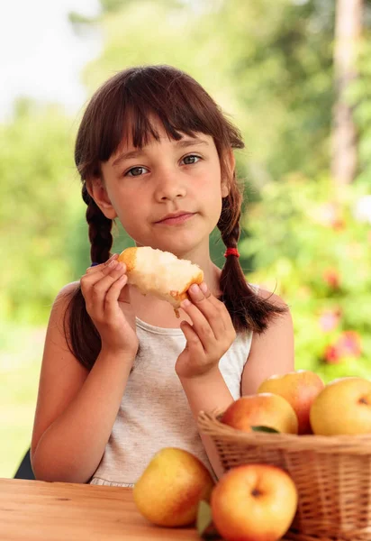 Cute Little Girl Eating Juicy Pear Sunny Summer Day Garden — Stock Photo, Image