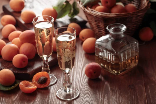 Glasses Sweet Apricot Liquor Fresh Fruits Wooden Table — Stock Photo, Image