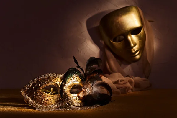 Two golden Venetian masks — Stock Photo, Image