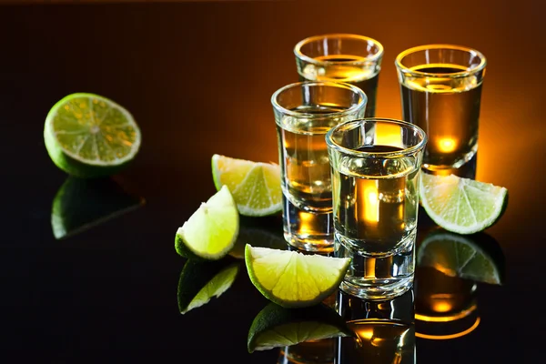 Tequila and lime — Stock Photo, Image