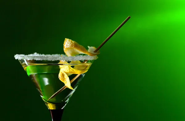 Cocktail with lemon — Stock Photo, Image