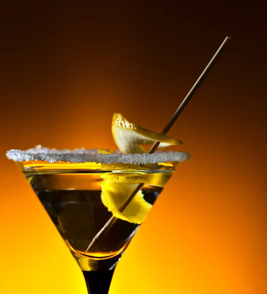 Cocktail with lemon — Stock Photo, Image