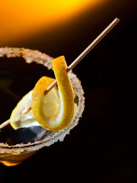 Cocktail with lemon — Stock Photo, Image