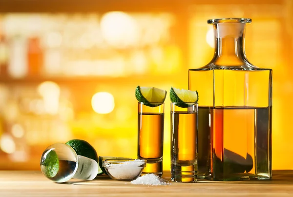 Tequila d'oro con sale e lime — Foto Stock