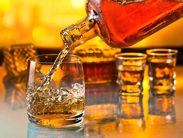 Glas met whisky — Stockfoto