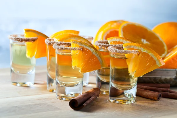 Tequila met sinaasappel en kaneel — Stockfoto