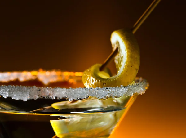 Cocktail with lemon — Stock Photo, Image