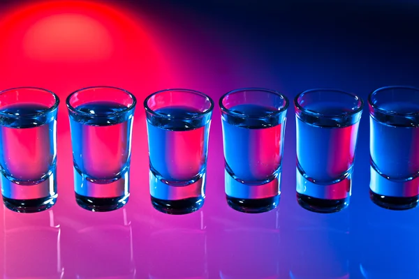 Vasos con bebida alcohólica —  Fotos de Stock