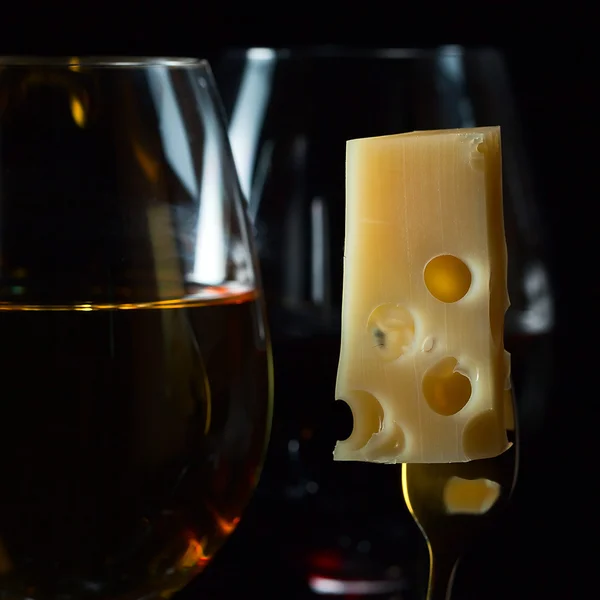 Cheese and wine — Stock Photo, Image