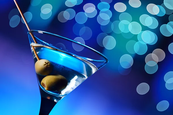 Martini secchi con olive — Foto Stock