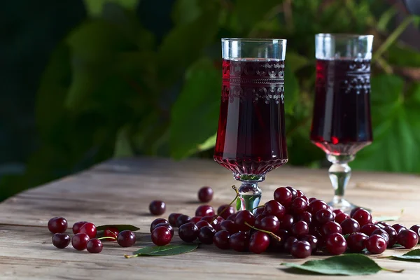 Cherry liquor — Stock Photo, Image