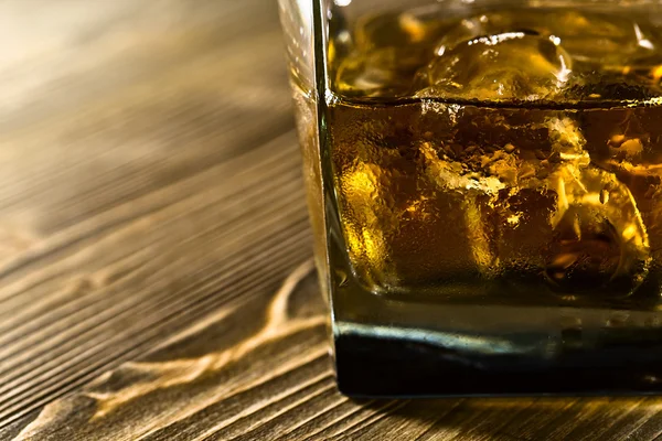 Whiskey and natural ice — Stock Photo, Image