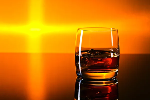 ウイスキーと氷 — ストック写真