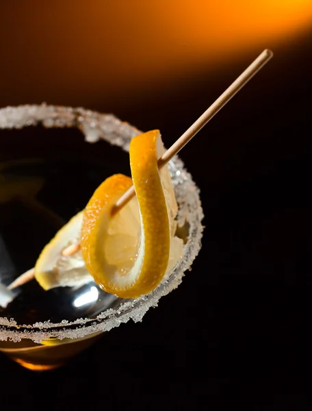Cocktail med citron — Stockfoto