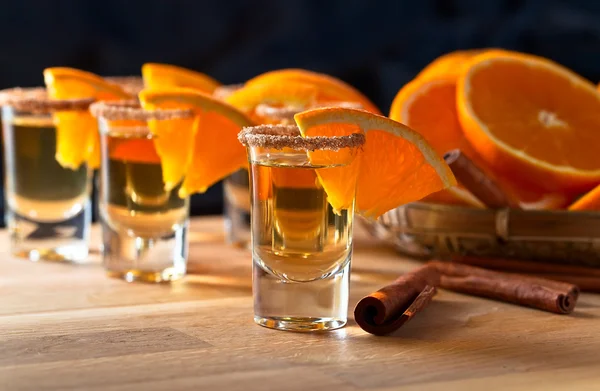 Tequila con naranja y canela —  Fotos de Stock