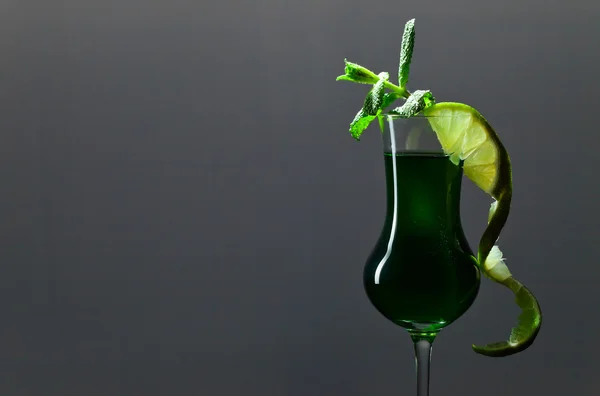 Liqueur de menthe poivrée — Photo