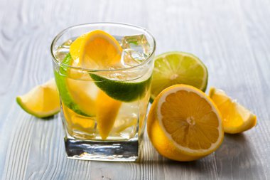 buz ve limon içecek 