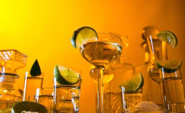 Gold Tequila und Limette — Stockfoto