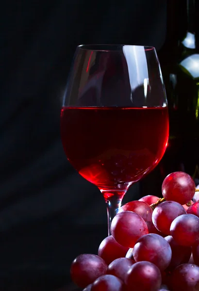 Vino rosso e uva — Foto Stock