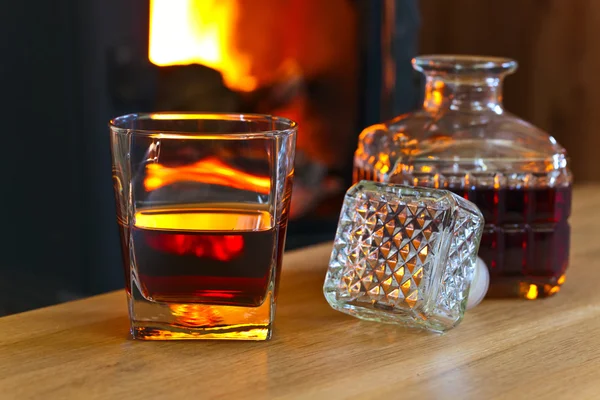 Glas met whisky — Stockfoto