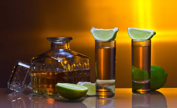 Gold tequila — Stock Photo, Image