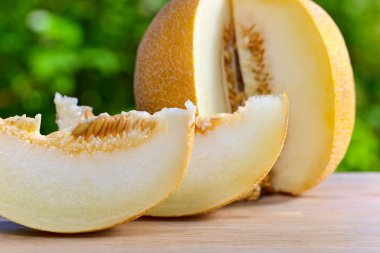  Tablo bahçede kavun