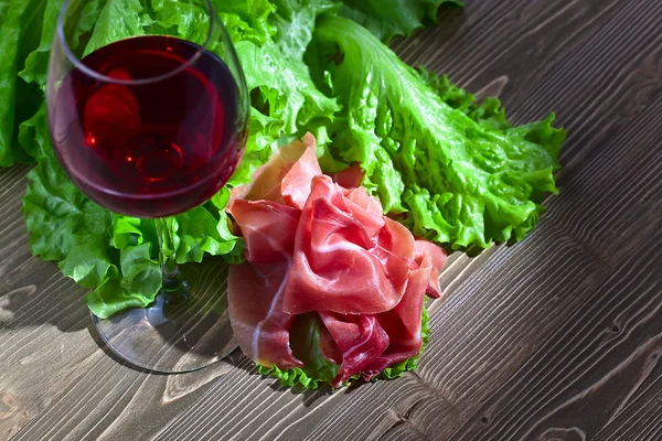 Jamon and red wine — Stock Photo, Image