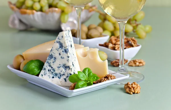 Cheese with fruits — Stock Photo, Image