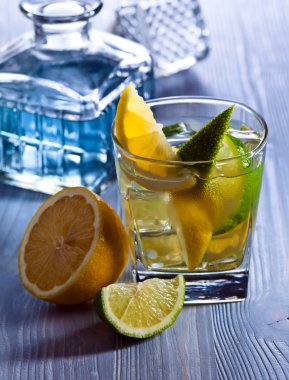 Limon ve kireç ile cin