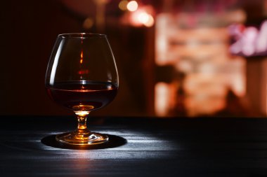 bir yudum konyak ile