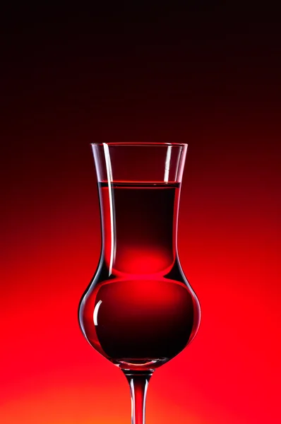 Brusinkový likér na červené — Stock fotografie