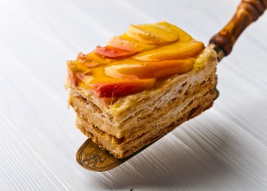 elmalı tatlı pasta