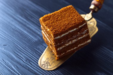 ev yapımı bal pasta