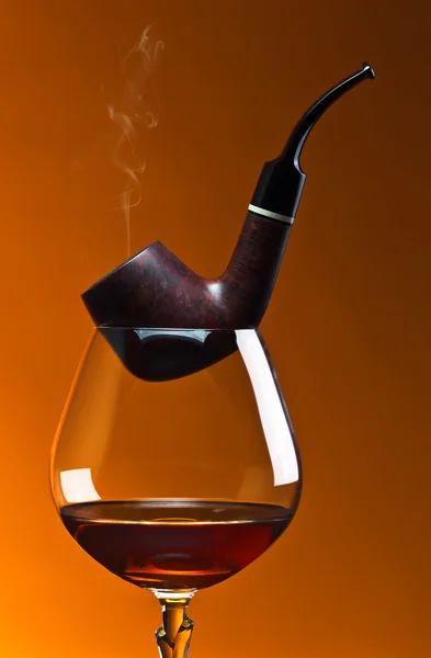 Pipe and  brandy — Stock Photo, Image